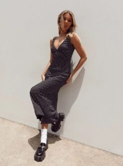 Princess Polly Nellie Maxi Dress Black Polka Dot -Princess Polly Sales Store 0 modelinfo emma us2 700520f0 aac9 4d3e a10f f1bbb9c48ded