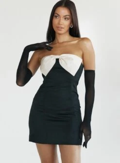 Princess Polly Sales Store 7 Princess Polly Sales Store -Princess Polly Sales Store 1 model info Rona us4 c384f174 ed00 4942 bc79 4e3aaea184f9