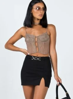 Princess Polly Mekaila Skort Black 8 Princess Polly Mekaila Skort Black -Princess Polly Sales Store 1 modelinfo Christy us4 910424f5 5158 412b 8e90 60fa30774973