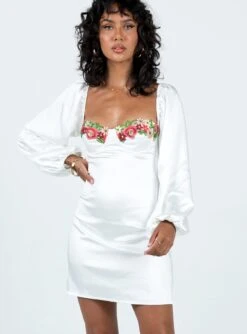 Princess Polly Sales Store 11 Princess Polly Sales Store -Princess Polly Sales Store 1 modelinfo Tamika us2 8d49eeb5 377b 4804 8fd3 f31c9c9ba5b7