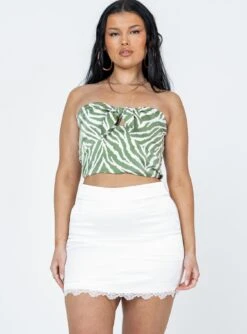 Princess Polly The Sorrow Mini Skirt White 7 Princess Polly The Sorrow Mini Skirt White -Princess Polly Sales Store 1 modelinfo alicia us8 d70eb791 8381 4724 8f02 51ec959724ea