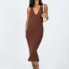 Princess Polly Aditya Midi Dress Brown 15 Princess Polly Aditya Midi Dress Brown -Princess Polly Sales Store 1 modelinfo christy us4 52751d39 78bd 4a60 9e84 1daba7f776d3