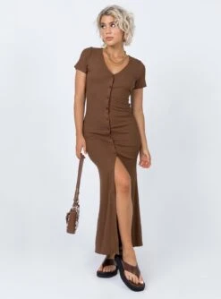 Princess Polly Sophie Button Up Maxi Dress Brown -Princess Polly Sales Store 1 65ff2e0a 5d8b 4634 a407 0d60b1adb4bd