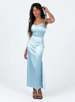 Princess Polly Avriel Maxi Dress Blue -Princess Polly Sales Store 2 modelinfo Jenaya us2 e624ade5 2604 46c0 a7a0 a486bcd896b0