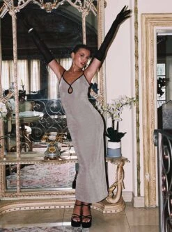 Motel Tahlia Maxi Dress Champagne -Princess Polly Sales Store 2 modelinfo Lexi us4 104bc773 64a7 4c65 bdaf 2e4848643c47