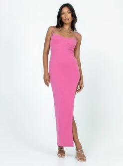 Princess Polly Tiana Maxi Dress Pink -Princess Polly Sales Store 2 modelinfo Vivien us4 30e6af5b 3c0c 4922 a6dc 3af6f41b01af
