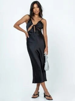 Princess Polly Renner Midi Dress Black 7 Princess Polly Renner Midi Dress Black -Princess Polly Sales Store 2 modelinfo Vivien us4 f4ca093a fdae 41b0 9125 51ed4addf2c2