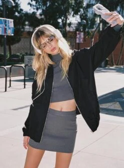 Princess Polly Tokyo Set Grey 11 Princess Polly Tokyo Set Grey -Princess Polly Sales Store 2 modelinfo beanie us2 c4e53b2b 9451 4bfd 9865 4406c7fa4f6d