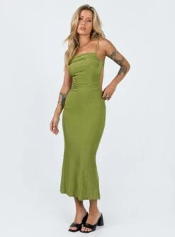 Milpera Maxi Dress Green -Princess Polly Sales Store 2 modelinfo cathlin us2 554663f1 0e47 431a 9f1f 1f80b21fa0d5