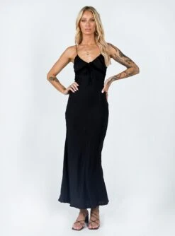 Princess Polly Emily Maxi Dress Black -Princess Polly Sales Store 2 modelinfo emma leigh us4 32147324 f674 470d b44b 0fb9c9f7c351