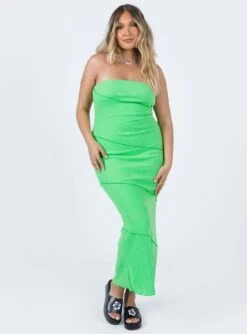 Princess Polly Oscar Midi Dress Green -Princess Polly Sales Store 2 modelinfo jasmine us8 472cf449 5091 4a8a 8dce 0b0249d6d361