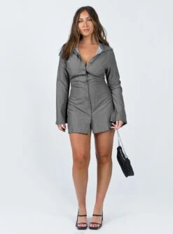 Princess Polly Anni Pin Stripe Mini Dress Grey -Princess Polly Sales Store 2 modelinfo mikayla us6 166f3670 8085 46f3 86b6 e41c9dcdc228