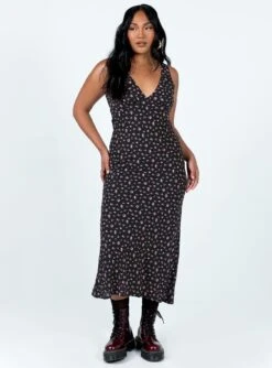 Princess Polly Sariah Midi Dress Black -Princess Polly Sales Store 2 modelinfo rheanna us6 127a71be 1ae8 46a8 a2d3 455739a48741