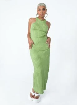 Princess Polly Kamala Maxi Dress Green 7 Princess Polly Kamala Maxi Dress Green -Princess Polly Sales Store 2 modelinfo sarah us6 783d3233 d3da 403f 9f52 8ca81f595c66