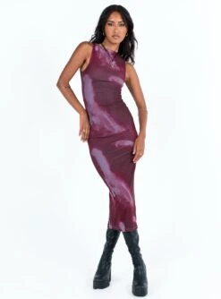 Motel Fayola Dress Mesh Watercolour Wine -Princess Polly Sales Store 2 modelinfo sneha us2 22729b3c 1fa5 4eec 8e16 5dccfa18961a