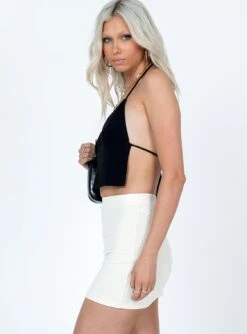 Princess Polly Peggie Mini Skirt Cream -Princess Polly Sales Store 3 modelinfo Emily us2 1787b141 5889 4423 afb2 ed6c47251f6e