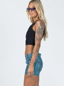 Motel Ina Skirt Optic Polka Blue -Princess Polly Sales Store 3 modelinfo Emma us4 31f656a7 5eae 4eeb 94a4 113b31ac7460