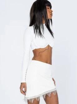 Princess Polly Dominic Knit Fringe Mini Skirt White 9 Princess Polly Dominic Knit Fringe Mini Skirt White -Princess Polly Sales Store 3 modelinfo Feturi us2 600fab47 d70d 4549 ad5e 054aae3108c2