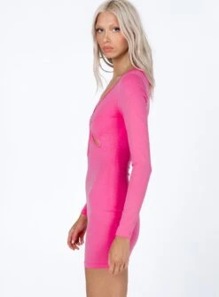 Princess Polly Georgie Mini Dress Pink -Princess Polly Sales Store 3 modelinfo IRA US2 4dd25fcb f3e2 4d9e 8452 2c15e5e1a243