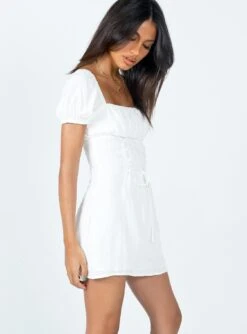 Princess Polly Fauci Mini Dress White 12 Princess Polly Fauci Mini Dress White -Princess Polly Sales Store 3 modelinfo Jess us2 a0c5cf67 6d86 4693 9ab5 f07eb368988d