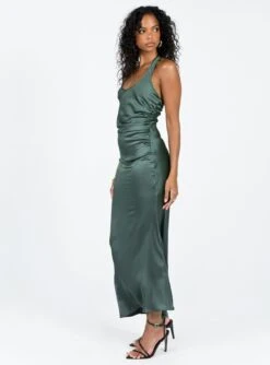 Kodiak Halter Maxi Dress Green -Princess Polly Sales Store 3 modelinfo Kristen us2 af318db7 887b 4e58 8014 792c9803bb6a