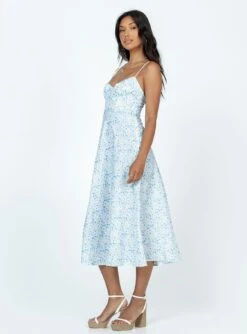Princess Polly Amara Midi Dress Blue Multi -Princess Polly Sales Store 3 modelinfo Vivien us4 4c877f88 7f7d 4704 b868 f0cccfef757d