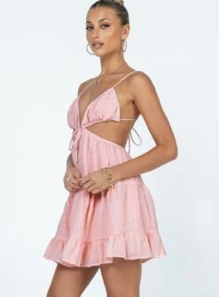 Princess Polly Liloh Mini Dress Pink -Princess Polly Sales Store 3 modelinfo alexis us2 246f22aa ff28 4e59 b544 e3e466652645