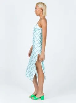 Princess Polly Kirra Midi Dress Green / Blue 6 Princess Polly Kirra Midi Dress Green / Blue -Princess Polly Sales Store 3 modelinfo casandra us2 d9f59c38 19ca 443c aac0 2686e12e685c