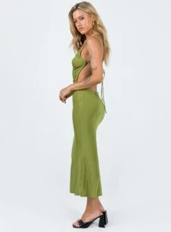 Milpera Maxi Dress Green -Princess Polly Sales Store 3 modelinfo cathlin us2 3f74928b 86bd 483b b28b 4a44ab599f57
