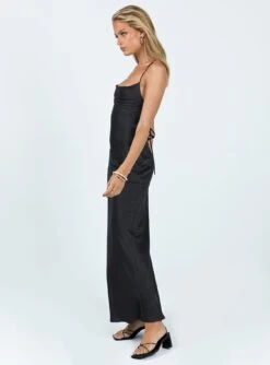Celena Maxi Dress Black -Princess Polly Sales Store 3 modelinfo kiana us2 29d74776 fd2c 4f92 b224 e51399deed9e