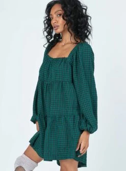 Princess Polly Zalia Long Sleeve Mini Dress Black / Green -Princess Polly Sales Store 3 modelinfo lyric us2 572f8acf 5300 4870 98fa 859d7edc4467