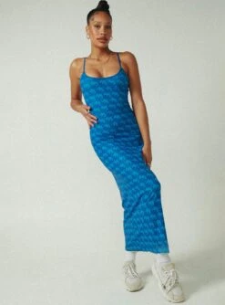 JGR & STN Cassie Maxi Dress Blue -Princess Polly Sales Store 3 modelinfo model us4 b43a8e88 52a7 4019 bd2f 3cfdc06b3a62