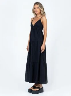 Princess Polly Chelsea Maxi Dress Black -Princess Polly Sales Store 3 modelinfo nathalia us2 d2a687ba eea4 4040 b7ba fcf2032eae1e