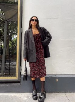 Princess Polly Noda Midi Dress Black/Red 23 Princess Polly Noda Midi Dress Black/Red -Princess Polly Sales Store 3 a629be30 b0f1 4d3a 943a d037051ba7f0