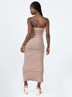 Princess Polly Oscar Midi Dress Dusty Pink 9 Princess Polly Oscar Midi Dress Dusty Pink -Princess Polly Sales Store 4 modelinfo Cynthia us4 d385959f 179c 4c45 b566 e03796bbb391