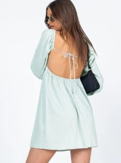 Princess Polly Olivia Mini Dress Sage -Princess Polly Sales Store 4 modelinfo Lexi us2 6fb87c6e 031d 47df 975d 1bfa3a29db64