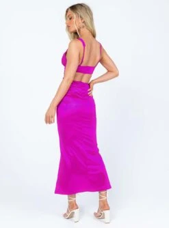 Princess Polly Emmett Maxi Dress Pink -Princess Polly Sales Store 4 modelinfo ashley us4 d2178c5a cf84 4b32 b850 60ae49ca78ad