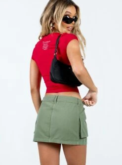 Princess Polly Leni Cargo Mini Skirt Khaki -Princess Polly Sales Store 4 modelinfo emma us2 35940c88 d49c 4848 84af a6fd0623aee5