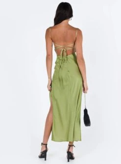 Princess Polly Leyana Maxi Dress Green -Princess Polly Sales Store 4 modelinfo josie us2 e836bbe3 016a 4af8 9151 f6eacb5c3479