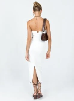 Princess Polly Maira Midi Dress White -Princess Polly Sales Store 4 modelinfo kiana us2 20fc12c5 53ed 43a4 906d 9ccd64a4e621