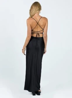 Celena Maxi Dress Black -Princess Polly Sales Store 4 modelinfo kiana us2 f667911f 8163 4c1c a0a5 9083911204ea