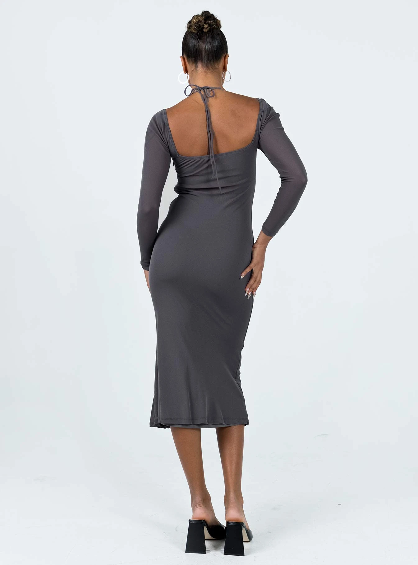 Princess Polly Fowlers Long Sleeve Midi Dress Slate 4 Princess Polly Fowlers Long Sleeve Midi Dress Slate - Image 4