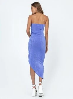 Princess Polly Zeta Midi Dress Blue -Princess Polly Sales Store 4 modelinfo margaret us2 49b51f2f 3035 4733 ac0c e67f01c8a8b3