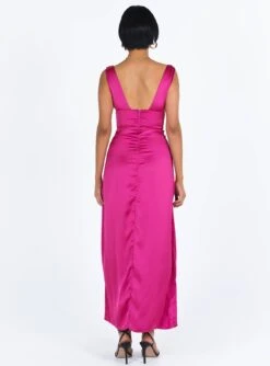 Alita Maxi Dress Pink -Princess Polly Sales Store 4 modelinfo millicent us2 79601aee 5bf6 40a4 b705 fd396c5c843a