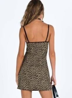 Motel Samiya Mini Dress Cheetah -Princess Polly Sales Store 4 modelinfo mirte us2 4c1852ab 8ce9 4b17 88b6 0a945bd660c7