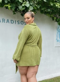 Party Time Mini Dress Green Curve 8 Party Time Mini Dress Green Curve -Princess Polly Sales Store 4 modelinfo riley us12 286fadb4 f088 4b59 8637 8dbde567a1cf