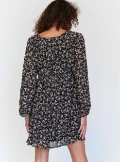 Princess Polly Polina Mini Dress Black Floral 7 Princess Polly Polina Mini Dress Black Floral -Princess Polly Sales Store 4 1855f021 fa12 469c 82c3 21327f9e85eb