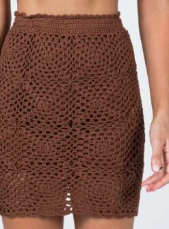 Princess Polly Bayview Crochet Mini Skirt Brown -Princess Polly Sales Store 5 modelinfo Emma US2