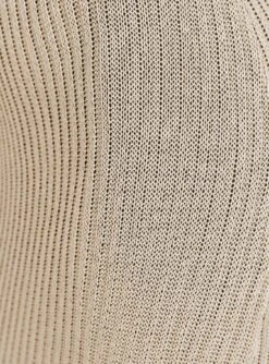 Princess Polly Carrera Maxi Dress Beige 16 Princess Polly Carrera Maxi Dress Beige -Princess Polly Sales Store 5 modelinfo Mirte us2 a434a46f 845e 41e6 9cee 7cab56bd2e84