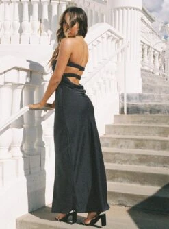 Yvonne Strapless Maxi Dress Black 9 Yvonne Strapless Maxi Dress Black -Princess Polly Sales Store 5 modelinfo adison us4 73b7211c e503 46db 8b9a b77854cf2b91